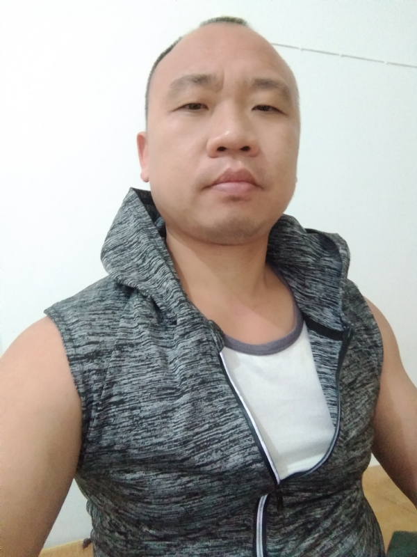 whm的第二张照片--永安相亲网