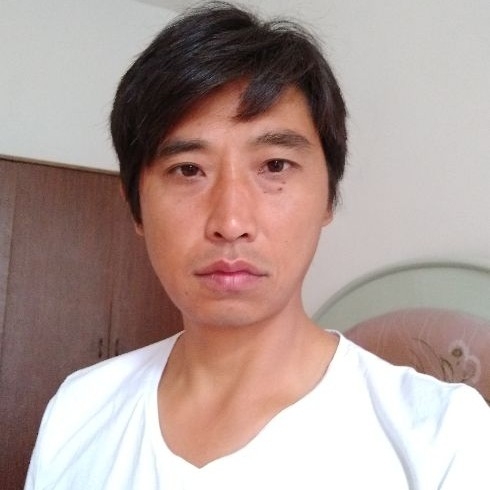 莞尔一笑的第一张照片--永安相亲网