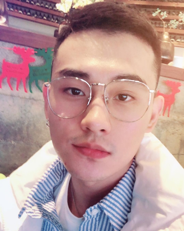 胡强很孤单的第一张照片--永安相亲网
