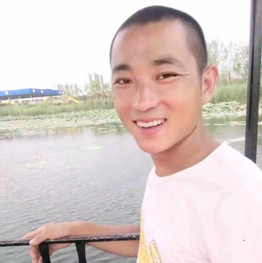 为你等候的第二张照片--永安相亲网