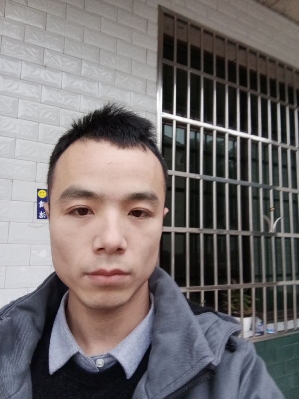 笑得那么开心的第一张照片--永安相亲网
