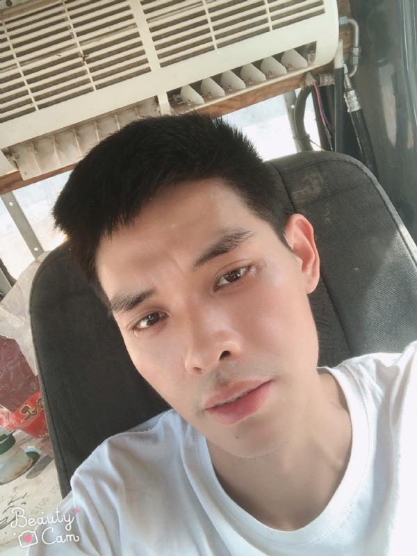 小董的第一张照片--永安相亲网