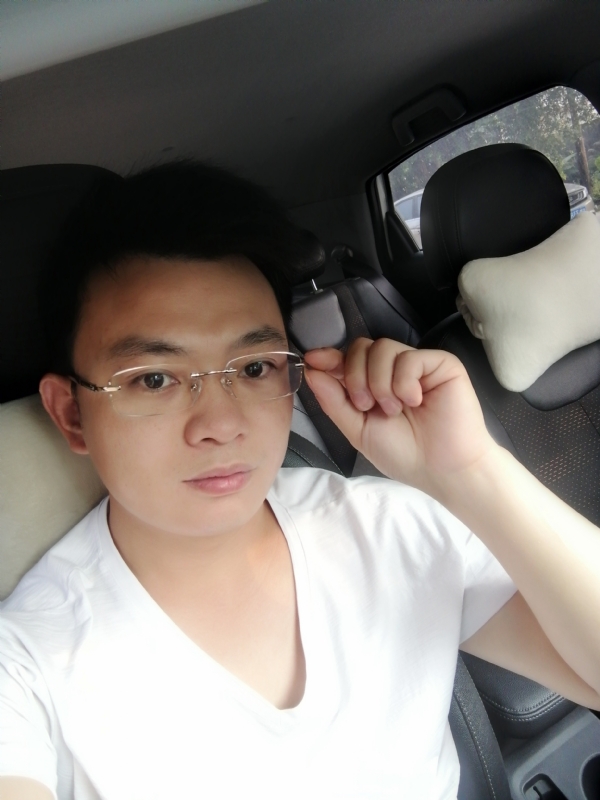 幸福的拥抱的第二张照片--永安相亲网