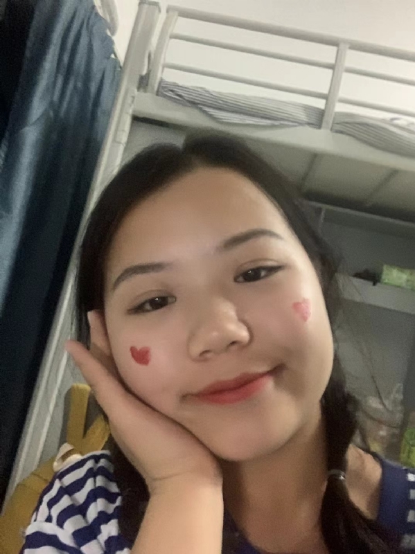 轻轻的一片云的第一张照片--永安相亲网