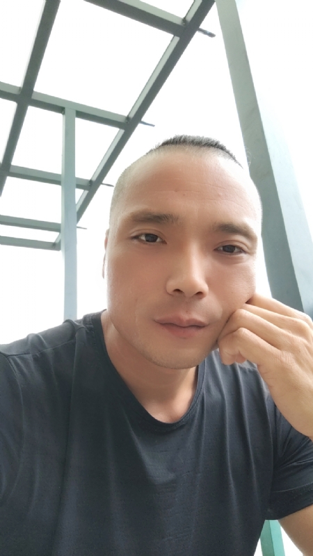 伯爵的第三张照片--永安相亲网