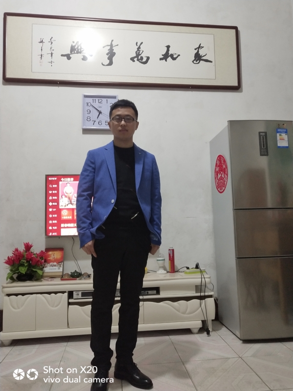 孤独的狼的第一张照片--永安相亲网